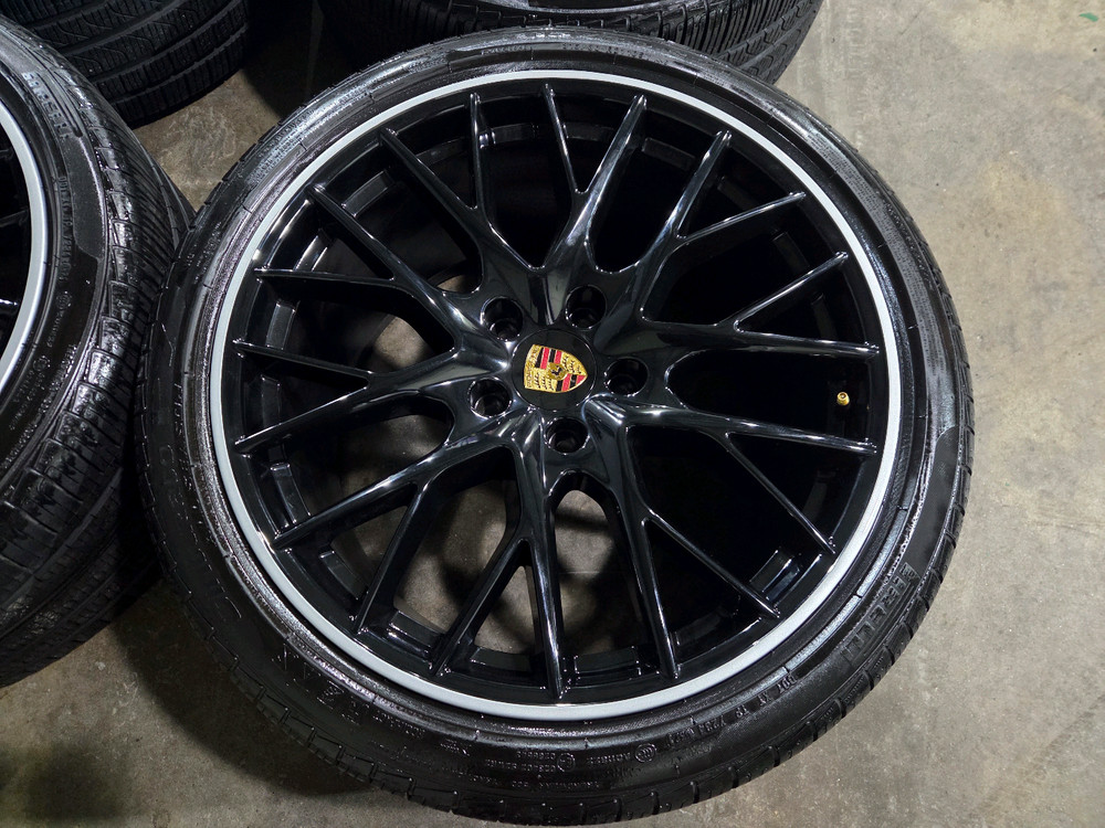 포르쉐 파나메라GTS 21인치 정품 휠타이어 이미지