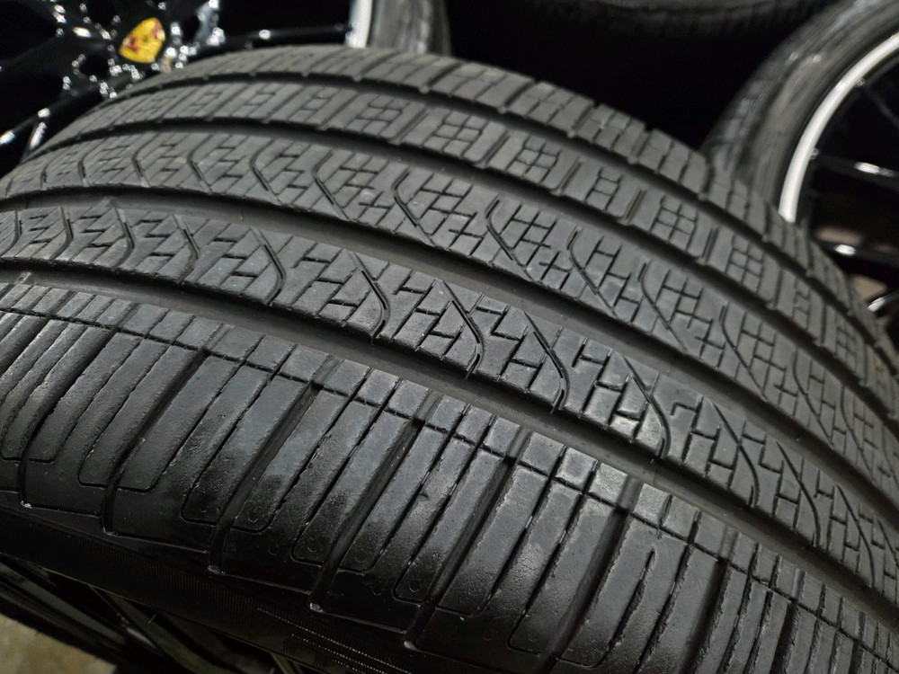 포르쉐 파나메라GTS 21인치 정품 휠타이어 이미지