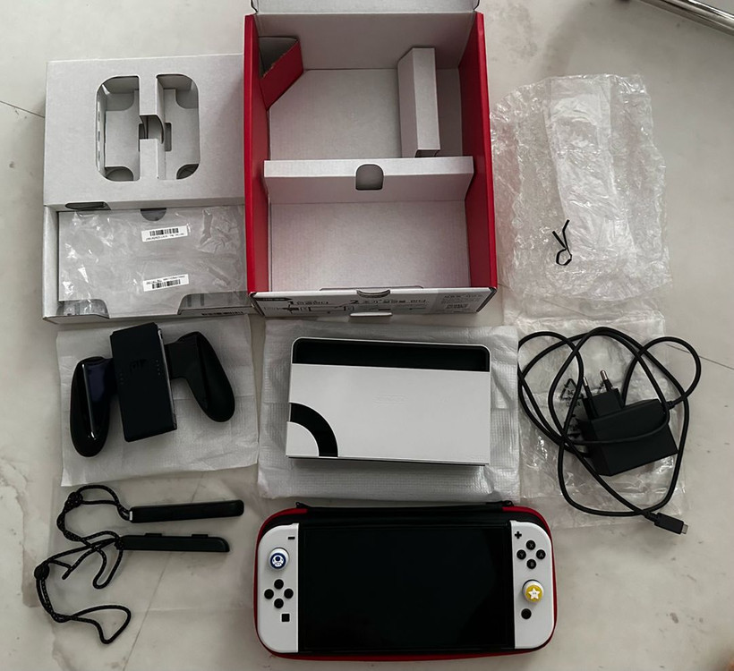 닌텐도 스위치 OLED 풀박, 게임칩 일괄 판매합니다. 이미지