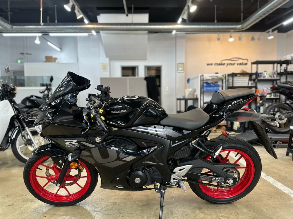 스즈키 GSXR125 23년9천 무사고 깔끔한 차량 판매 이미지