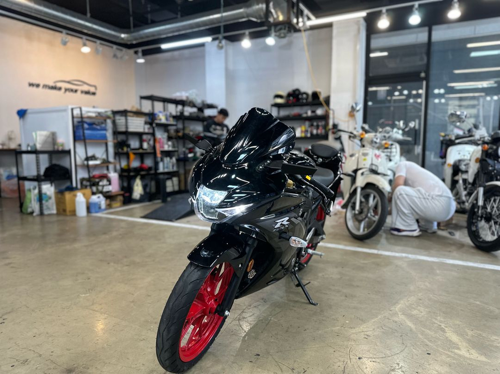 스즈키 GSXR125 23년9천 무사고 깔끔한 차량 판매 이미지