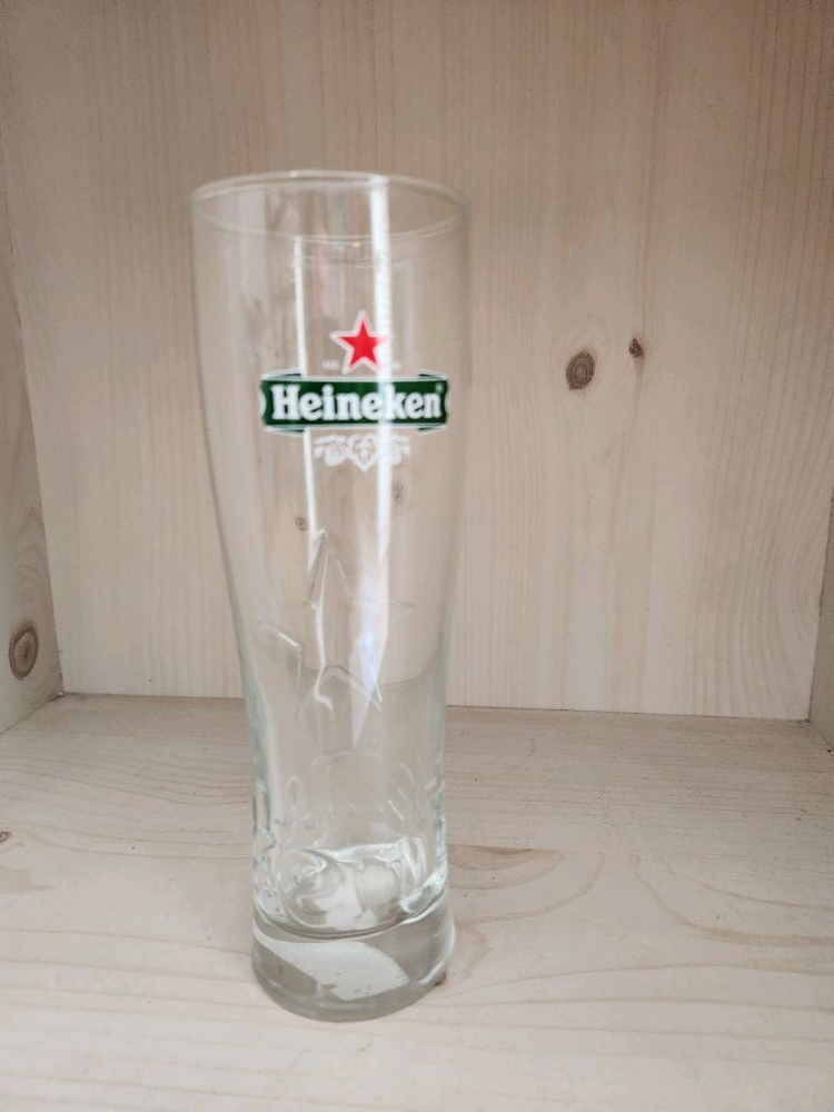 하이네켄 맥주잔 유리컵 이미지