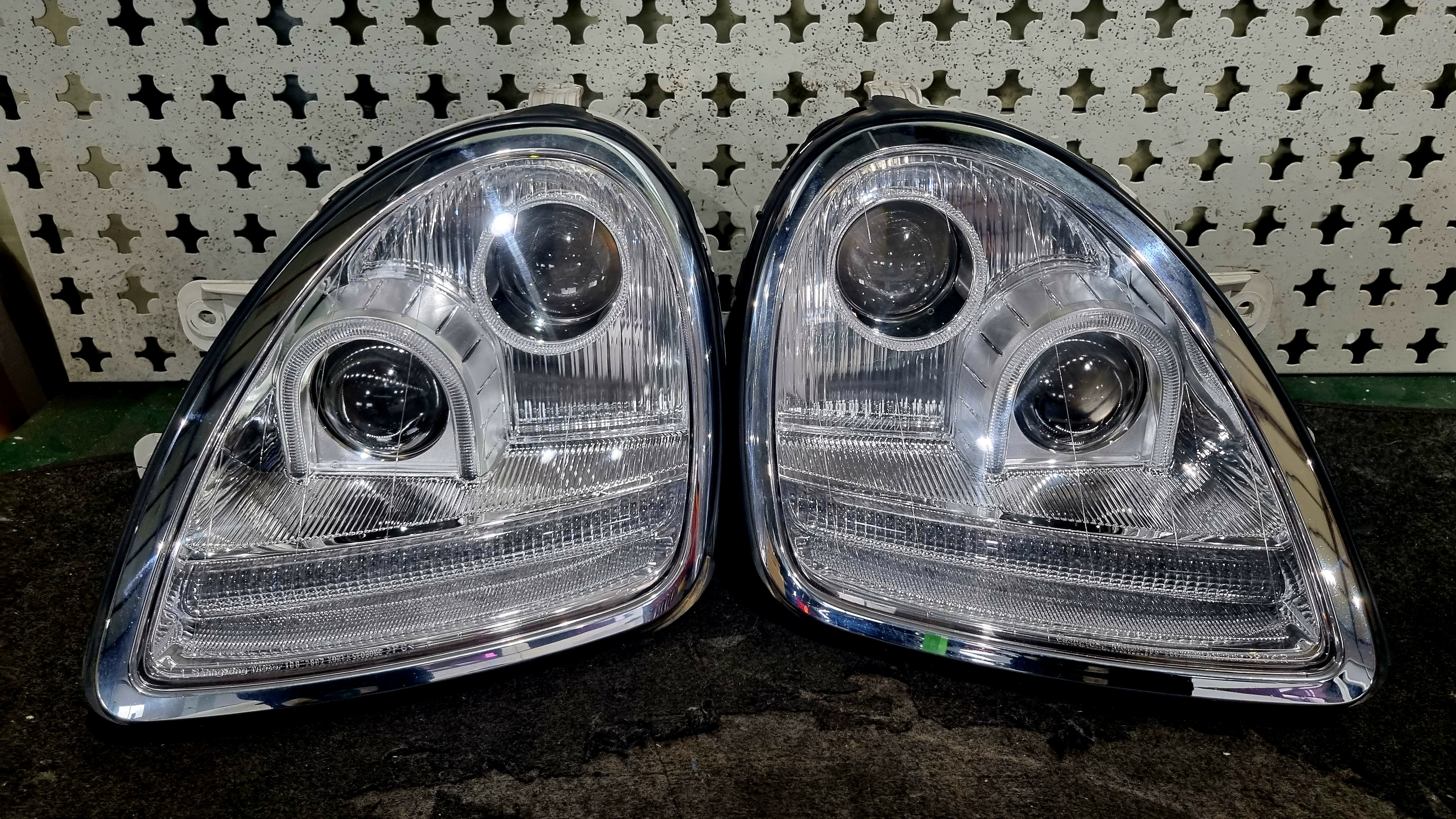 뉴체어맨 헤드라이트 셋트 팝니다 이미지