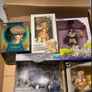 미소녀 피규어 여러개 판매 이미지