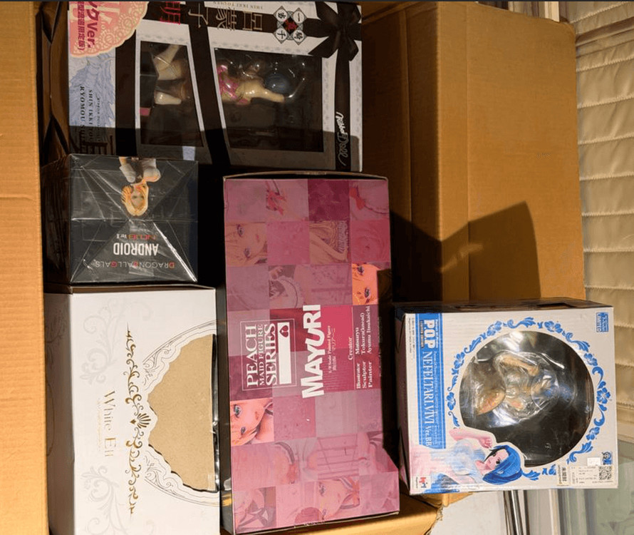 미소녀 피규어 여러개 판매 이미지