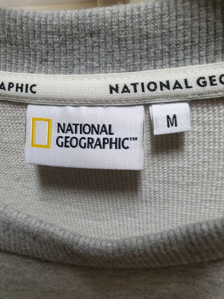 네셔널지오그래픽 공용 맨투맨M 한번착용! 봄가을 이미지