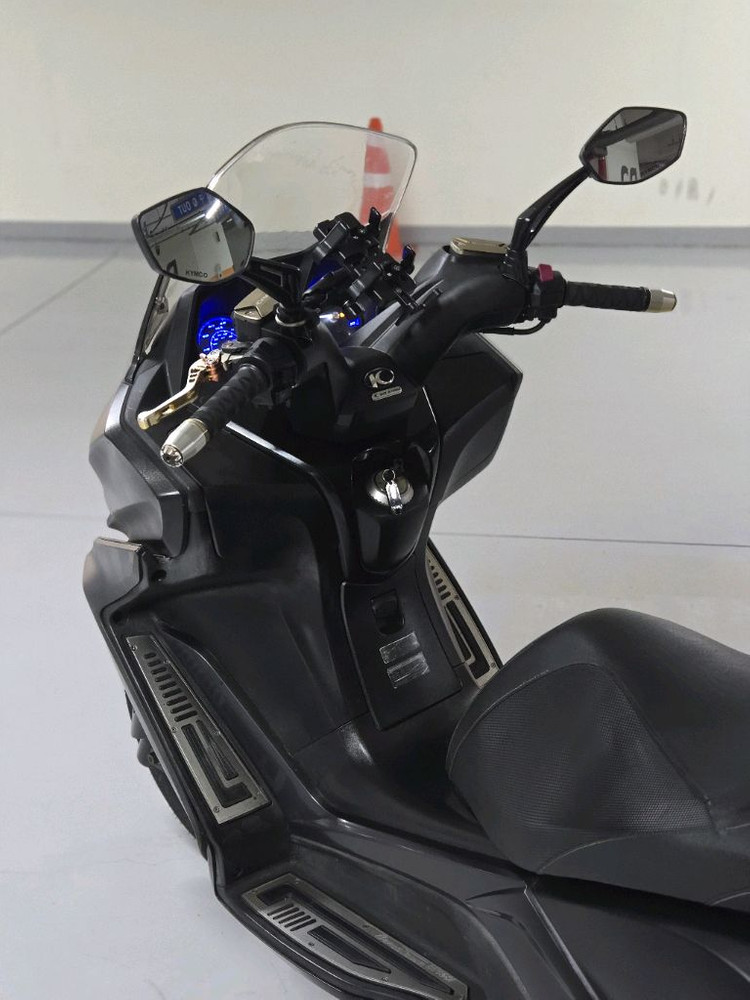 125cc 배달 스쿠터 다운타운125st ABS 모델(pcx.nmax) 이미지