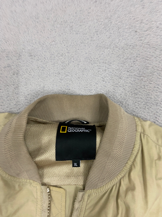 내셔널지오그래픽 바람막이 105 이미지