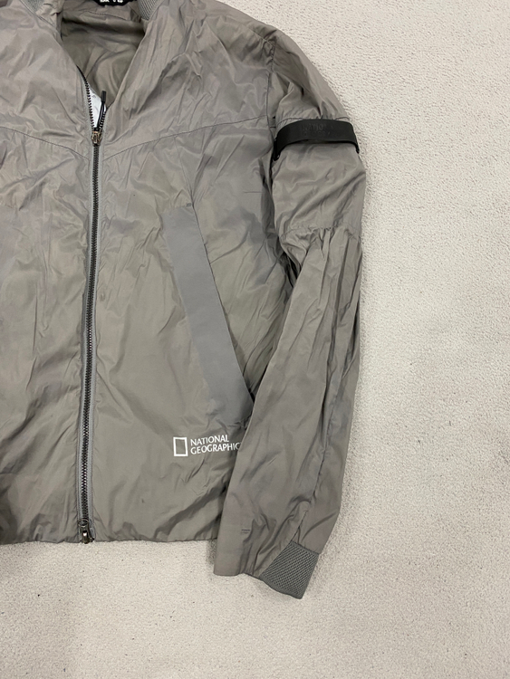 내셔널지오그래픽 바람막이 95 이미지