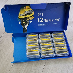 질레트 프로쉴드 옐로우 면도날 12입 새상품 이미지