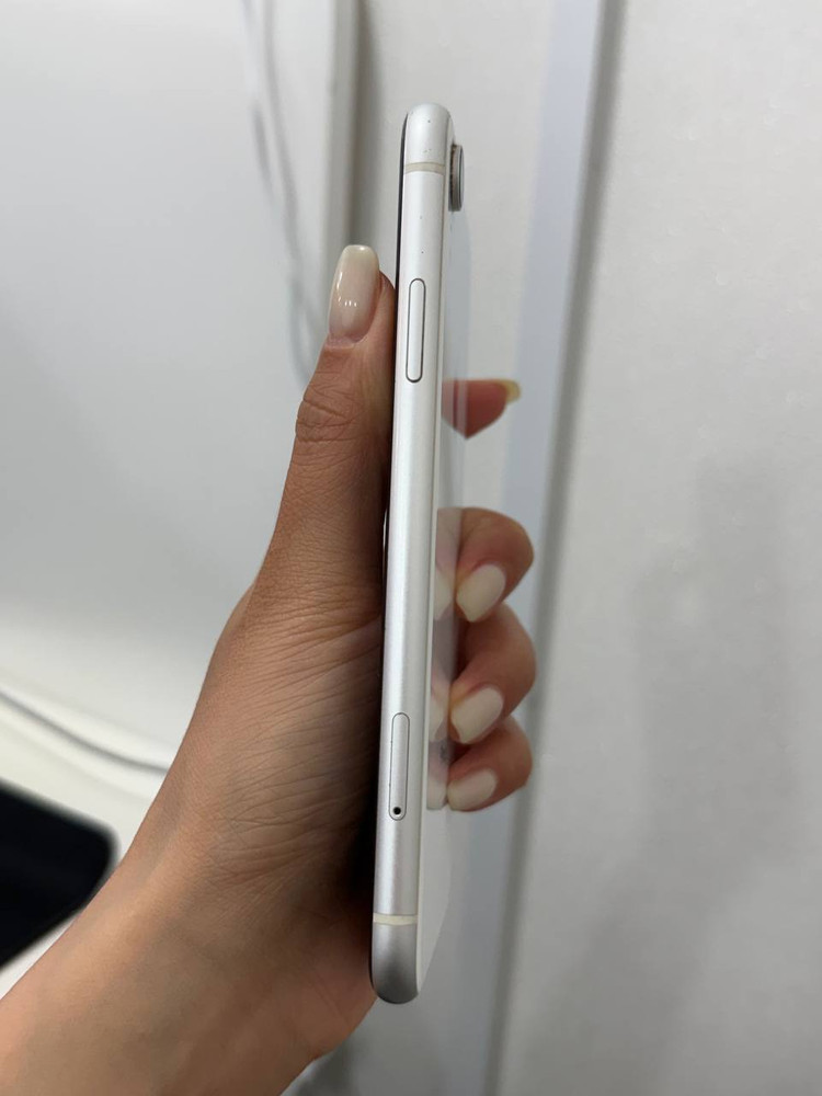 아이폰XR 화이트 64/88% Y1734 이미지