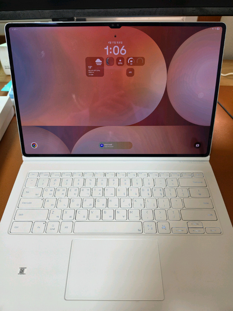 갤럭시탭S10울트라+정품키보드 이미지