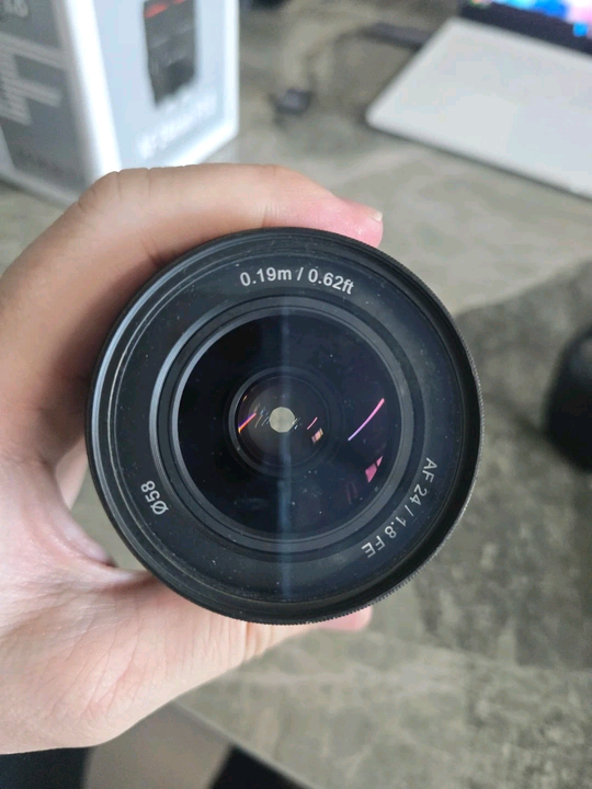 삼양 AF 24mm FE 1.8 렌즈 이미지
