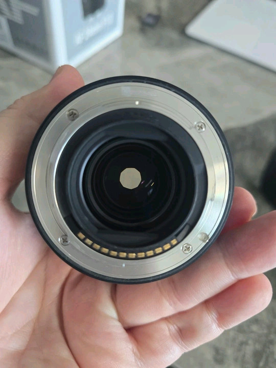 삼양 AF 24mm FE 1.8 렌즈 이미지
