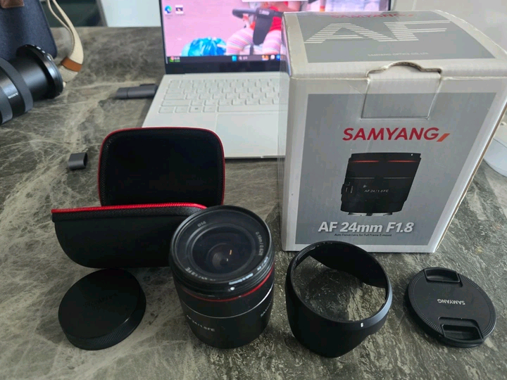 삼양 AF 24mm FE 1.8 렌즈 이미지