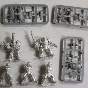 워해머 40k 스페이스 마린 아이론 썬더 아머 이미지