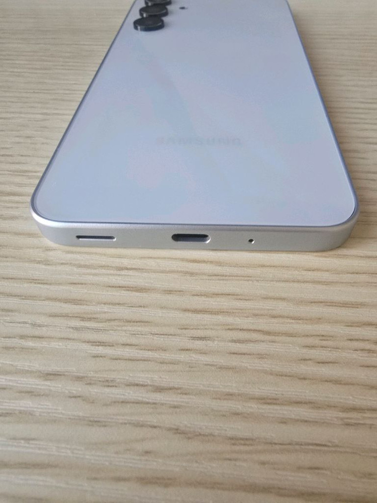 삼성 갤럭시 버디 4 A16 5G 이미지