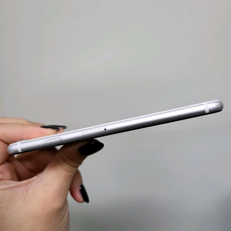 아이폰 SE2 128기가 배터리100 스타라이트 화이트 128GB 판매 이미지