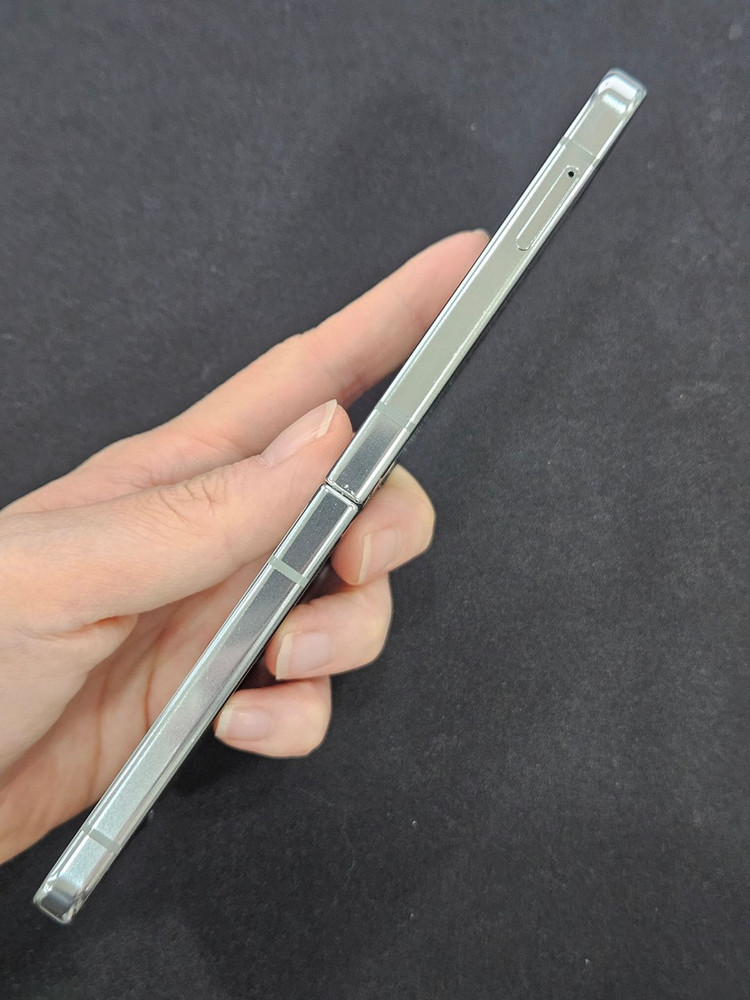 갤럭시Z플립5 256GB 실버 이미지