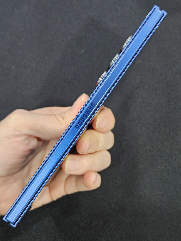 갤럭시Z폴드7 256GB 블루 이미지