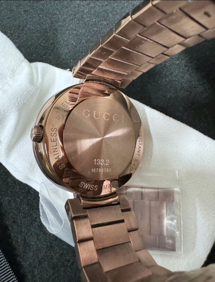 GUCCI 구찌 YA133309 인터로킹 GG 남녀공용 메탈시계 손목시계 이미지