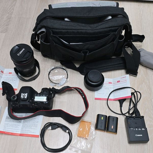 캐논 6dmark2 육두막 신계륵24-70 50단렌즈 팔아요 !! 이미지