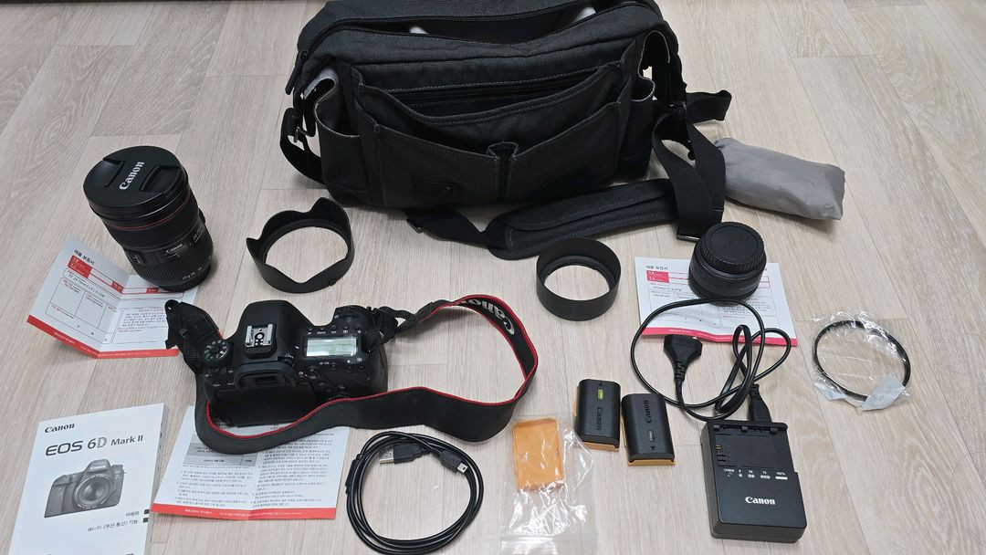 캐논 6dmark2 육두막 신계륵24-70 50단렌즈 팔아요 !! 이미지
