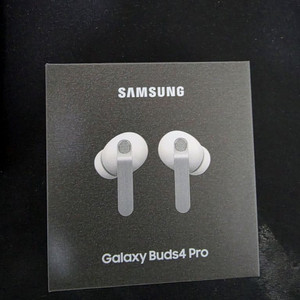 버즈4프로 화이트 미개봉 이미지