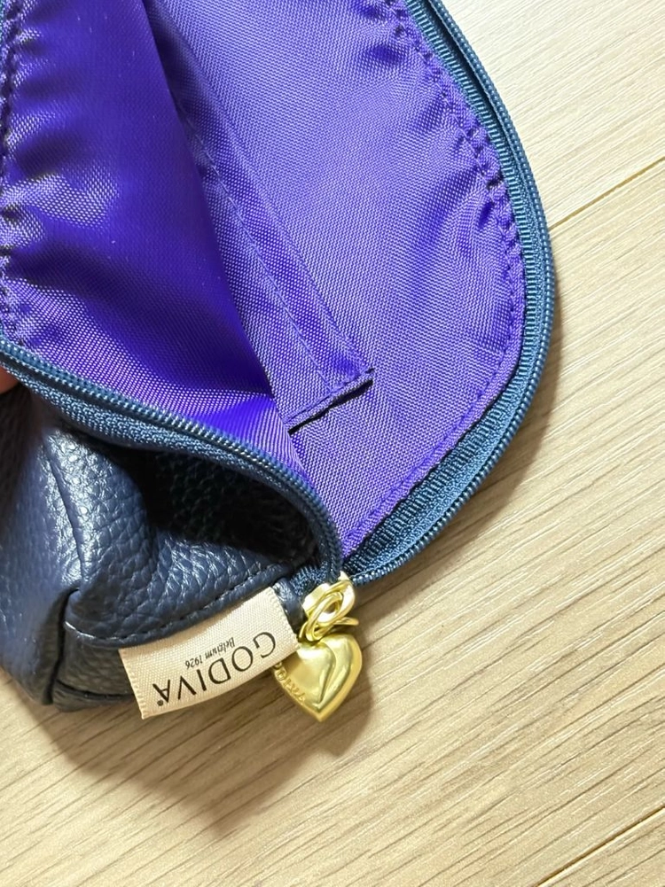고디바 파우치 이미지