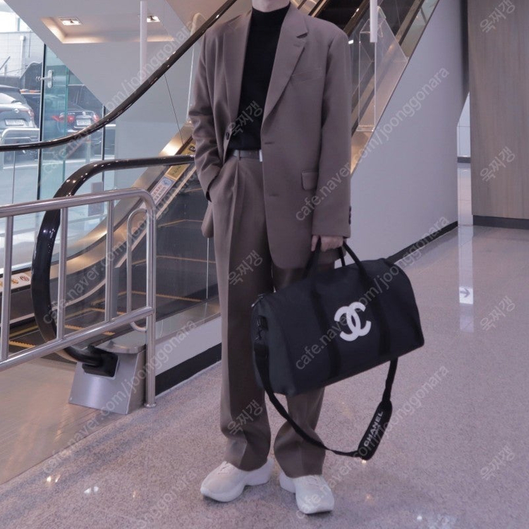 샤넬 VIP증정 보스턴백 여행가방 골프가방 운동가방 팝니다. 이미지