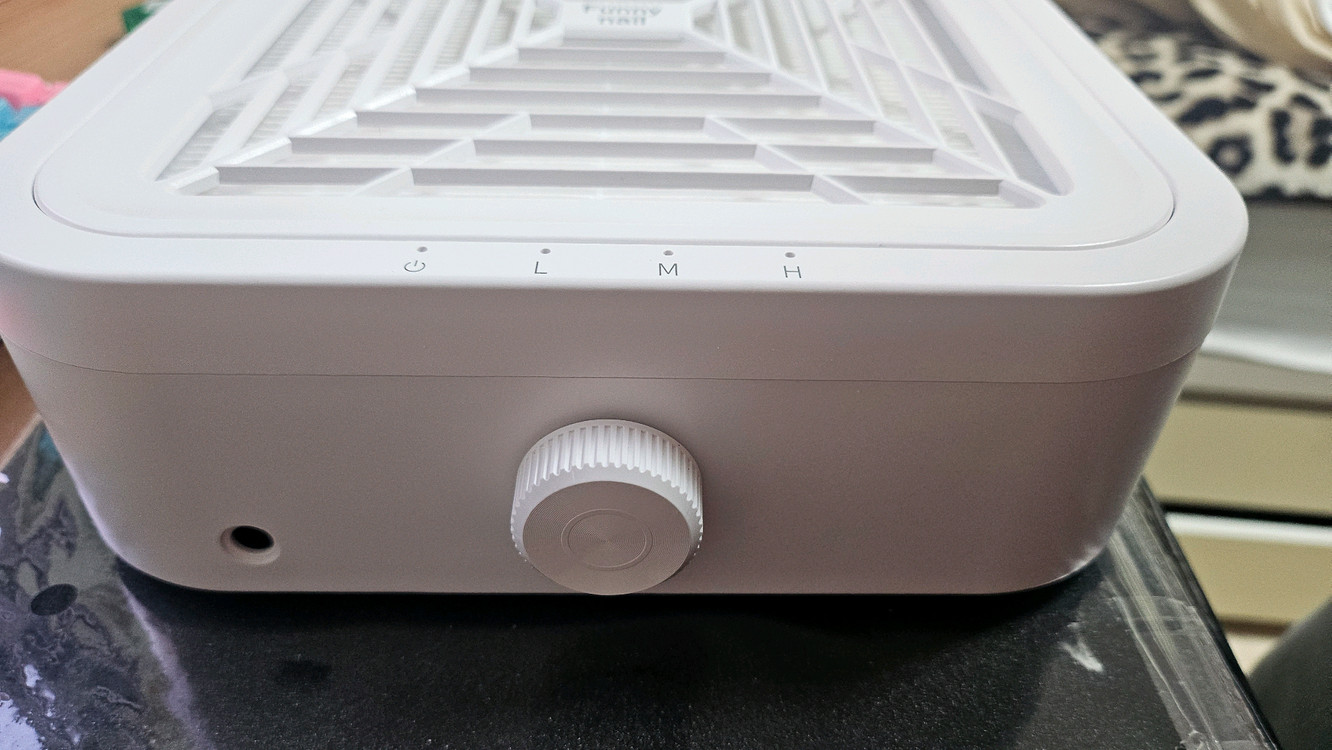 퍼니네일 터보 브러쉬리스 네일 흡진기 이미지