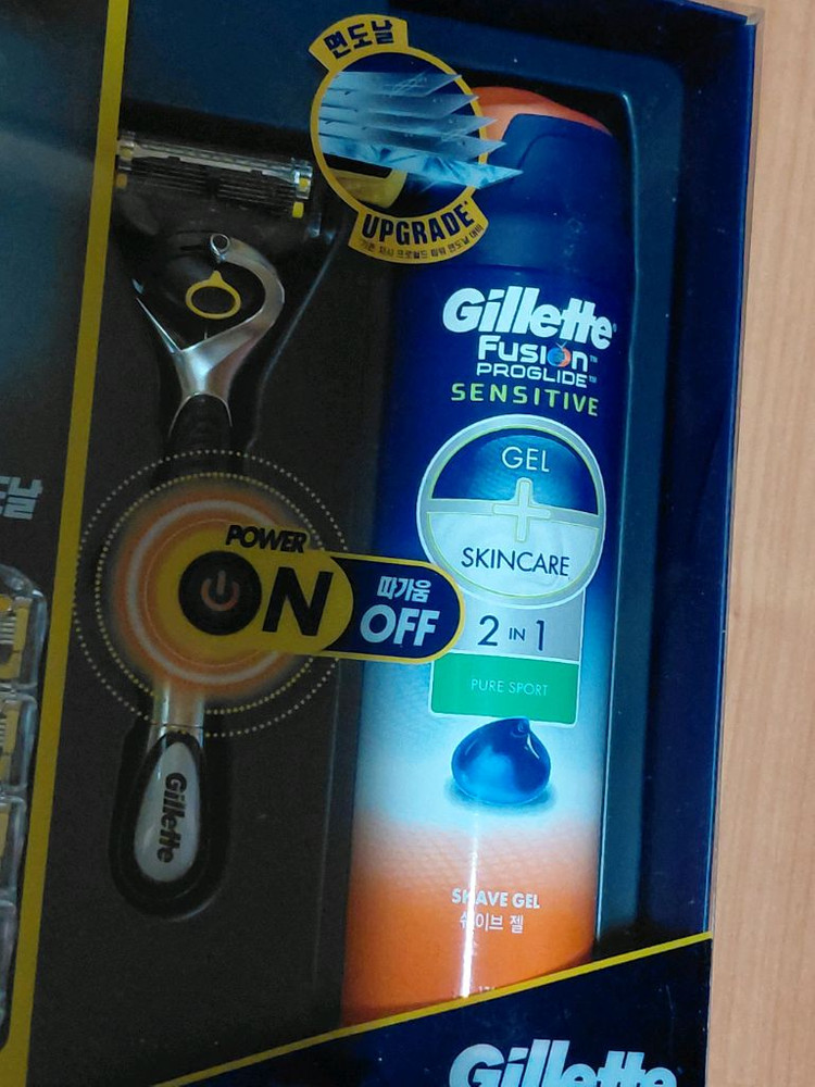 질레트 프로쉴드 옐로우 면도날 이미지