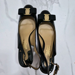 페라가모구두 245 에나멜블랙 이미지