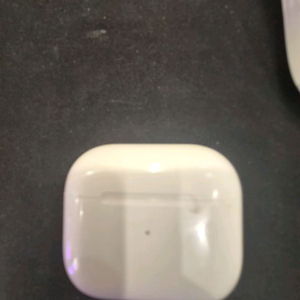 애플 에어팟 3세대 이미지