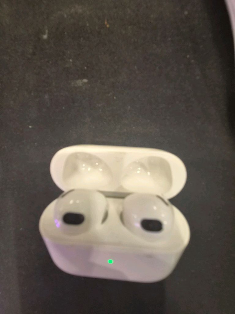 애플 에어팟 3세대 이미지