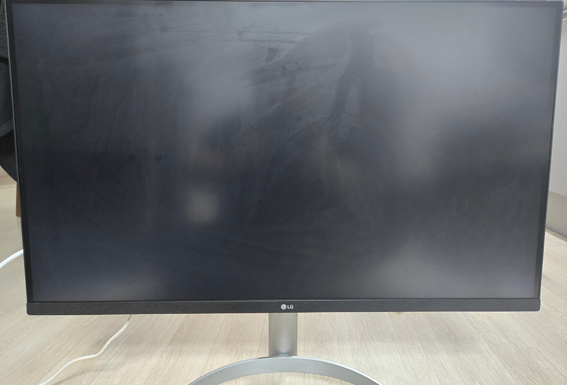 LG 32인치 4K 모니터 32UP830 팝니다 이미지