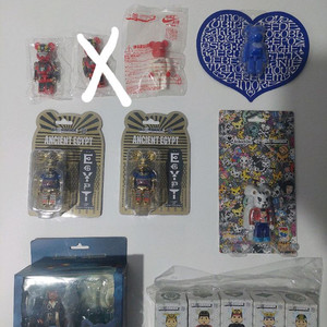 베어브릭 정규 비정규 100% 판매 이미지