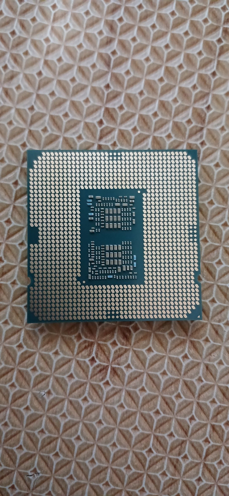 CPU i7 10700 이미지
