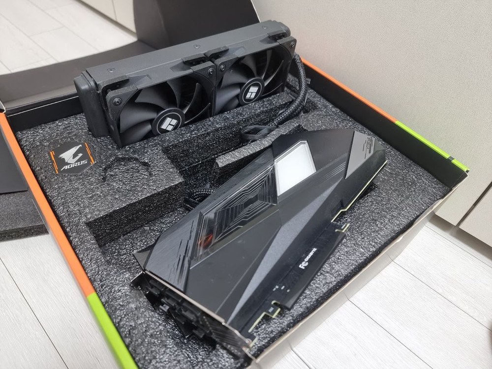 어로스 익스트림-워터포스 RTX 3080 12GB (수랭) 판매합니다 이미지