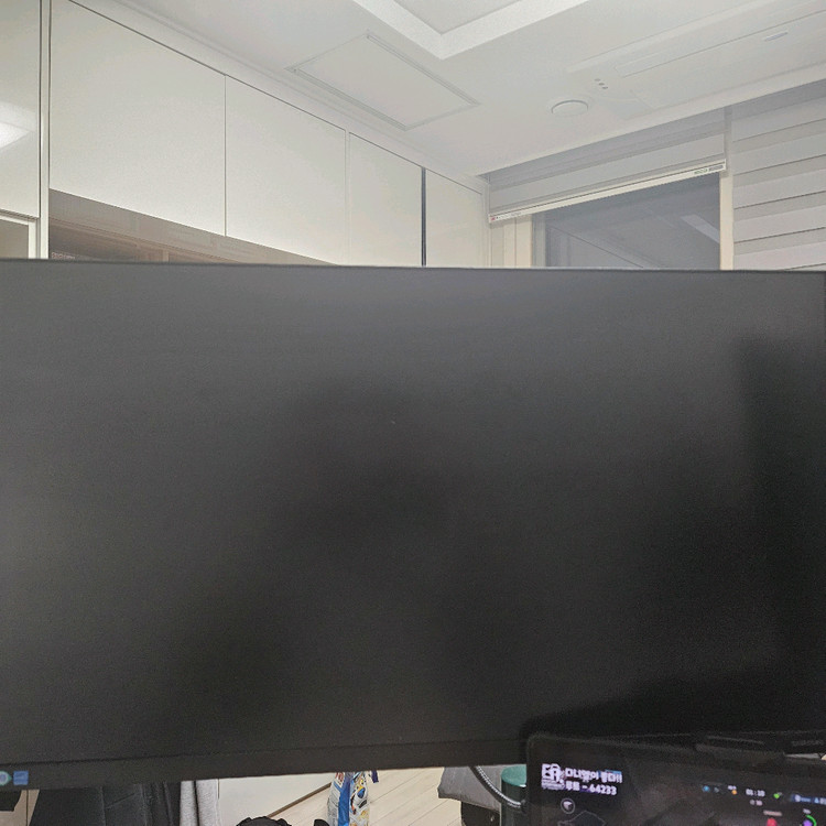 삼성 모니터27, 32인치 2대 및 모니터암 같이 판매 이미지