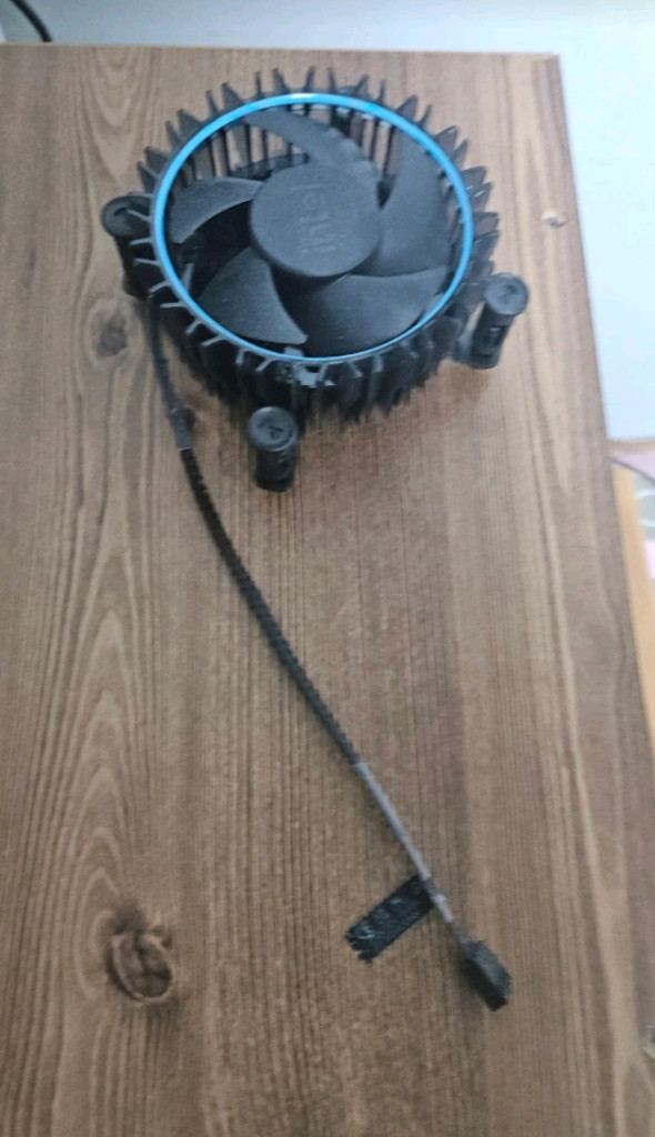 인텔 i5-12400F CPU 이미지