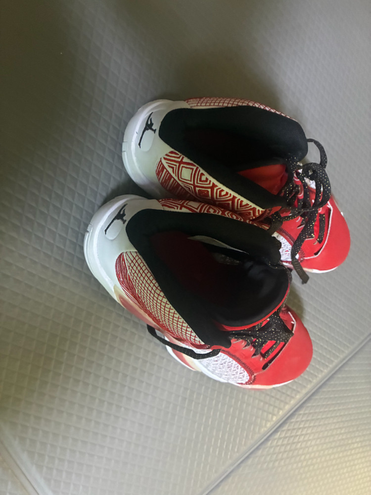 나이키 에어 조던 38 PF 농구화 레드 270 이미지