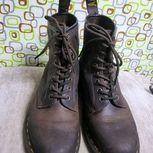 닥터마틴1460 모델 8홀 브라운260 이미지