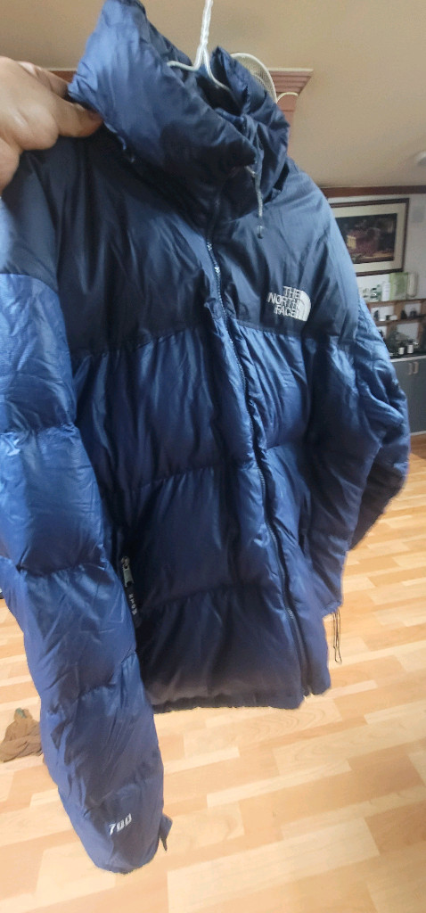 노스페이스 눕시 700 오리지널 구스다운 (네이비)노스페이스의 상징인 오리지널 눕시 700 패딩입니다. 신품가 40 이미지