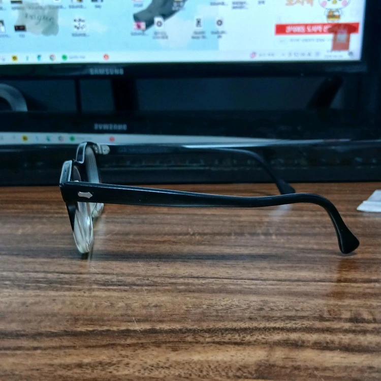 빈티지 American Optical Flexi-Fit 6M 블랙 페이드 안경 이미지