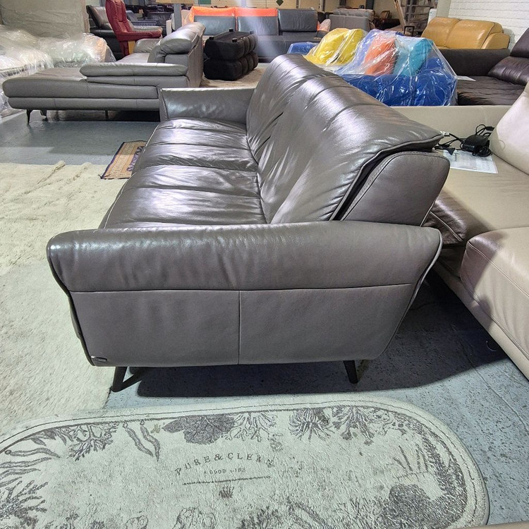 나뚜찌에디션 토비아 이태리 천연 전체가죽 3인소파서울경기근거리무료배송 이미지