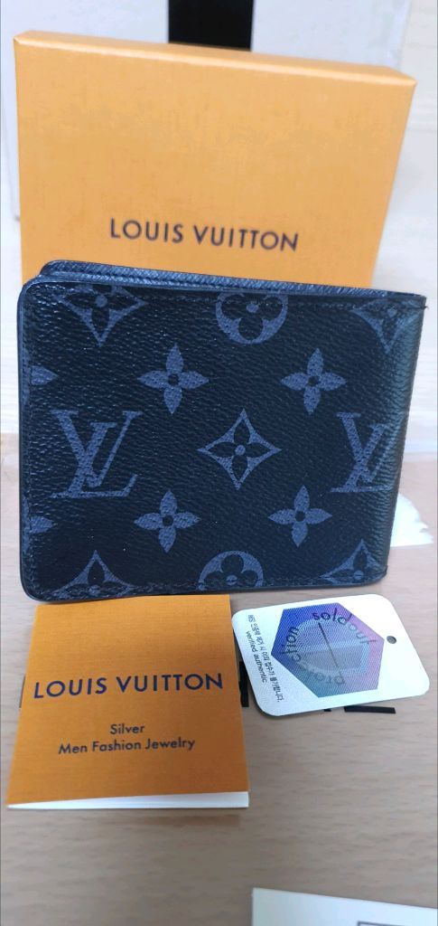 루이비통 이클립스 반지갑 정품S급(감정O)구찌프라다루이비통디올고야드샤넬셀린느보테가생로랑발렌시아가버버리가방 이미지