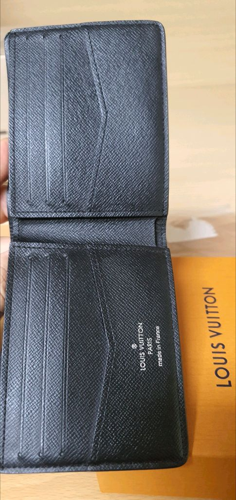 루이비통 이클립스 반지갑 정품S급(감정O)구찌프라다루이비통디올고야드샤넬셀린느보테가생로랑발렌시아가버버리가방 이미지