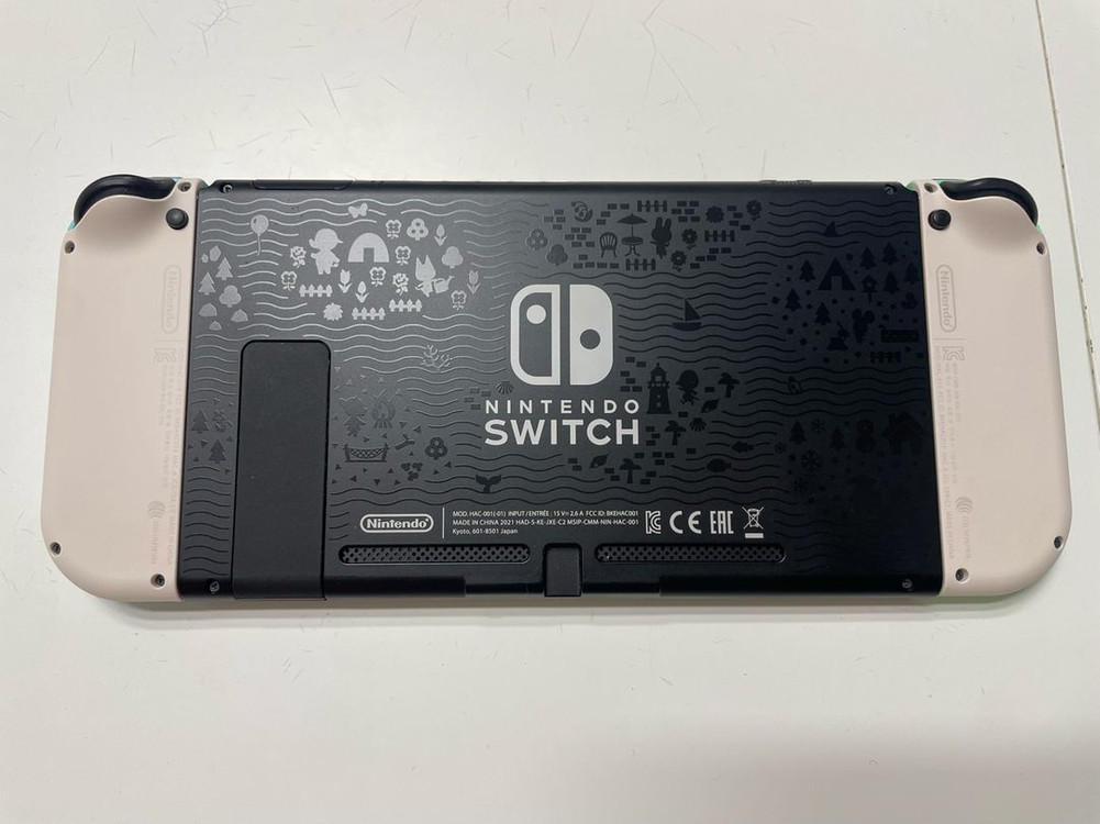 닌텐도 스위치 배터리 개선판 모여봐요 동물의 숲 에디션 이미지