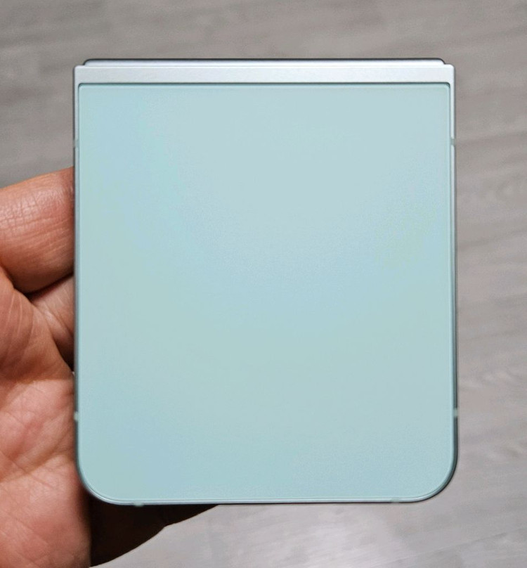 갤럭시 Z플립6 민트 256GB S급 싸게 팝니다. 이미지